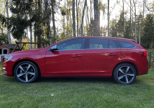 Volvo V60 cena 74900 przebieg: 158000, rok produkcji 2016 z Puck małe 232